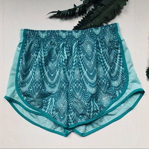 Nike Athletic Dri Fit shorts seafoam size large